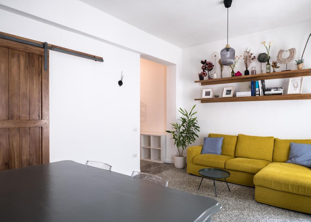 Domus Deiana Apartment Cagliari Ngoại thất bức ảnh