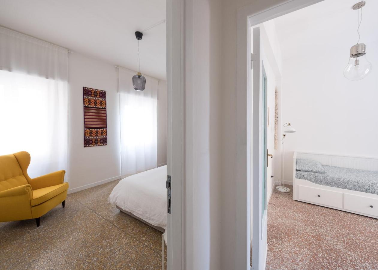 Domus Deiana Apartment Cagliari Ngoại thất bức ảnh
