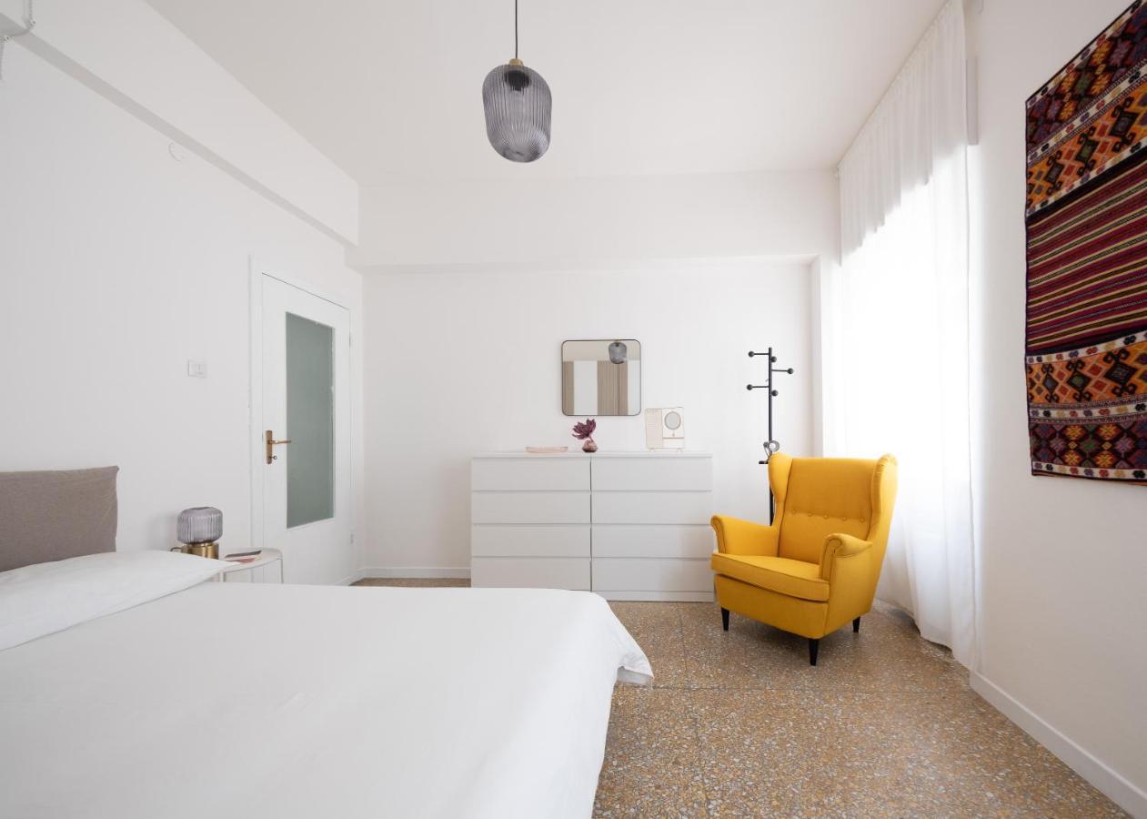 Domus Deiana Apartment Cagliari Ngoại thất bức ảnh